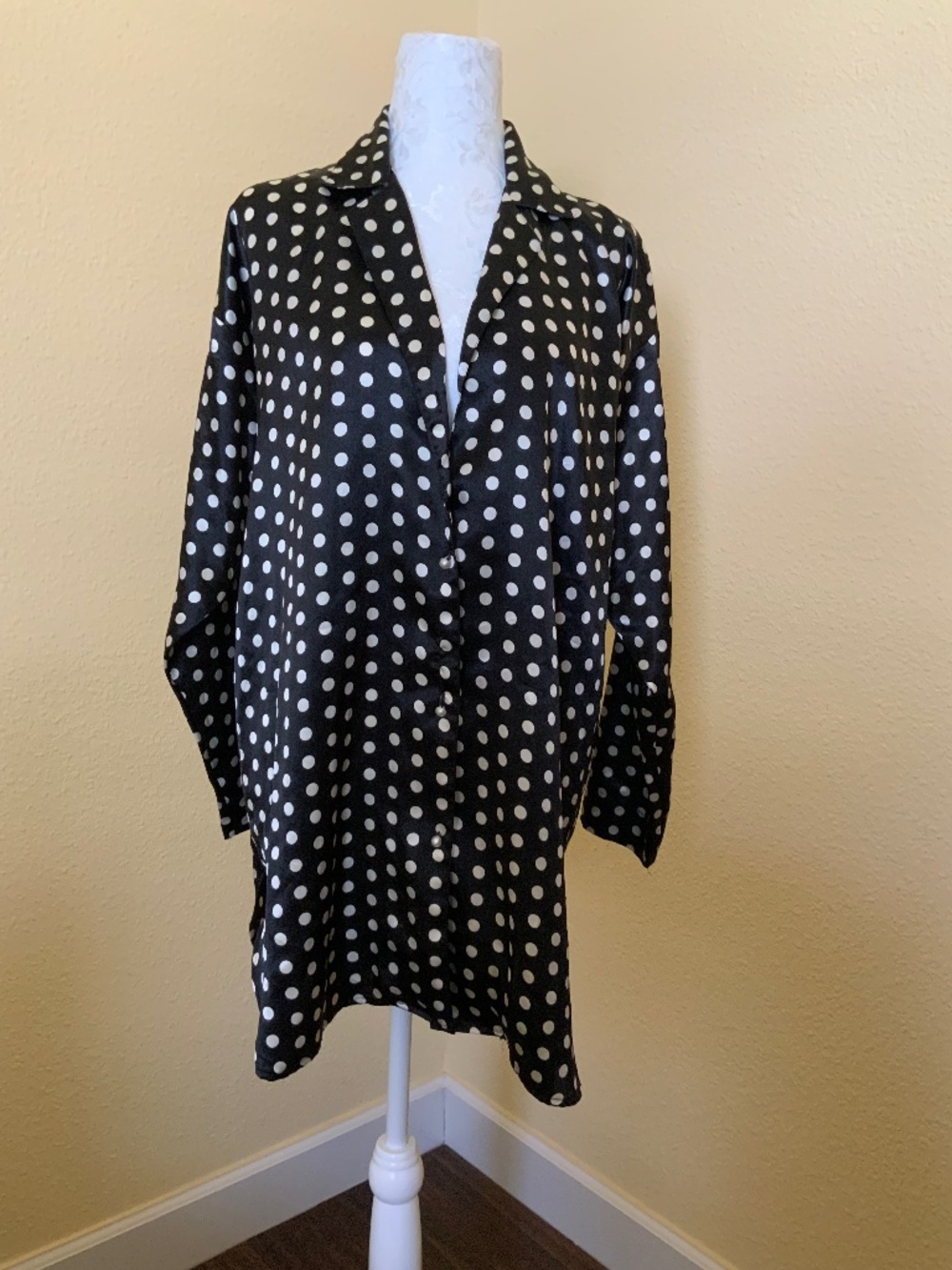 Vintage Victoria's Secret Gold Label SleepShirt/Blouse (c.1990's)